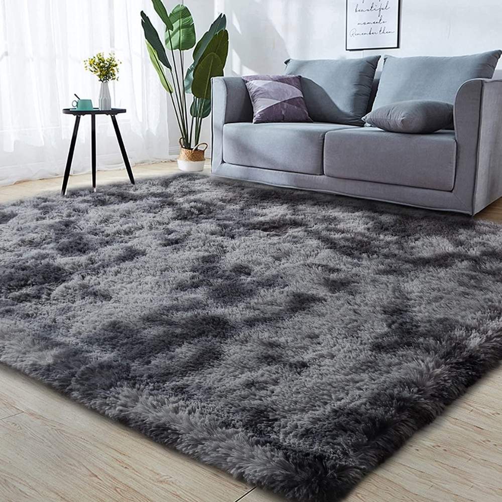 Fluffy Floor Rug: image 1