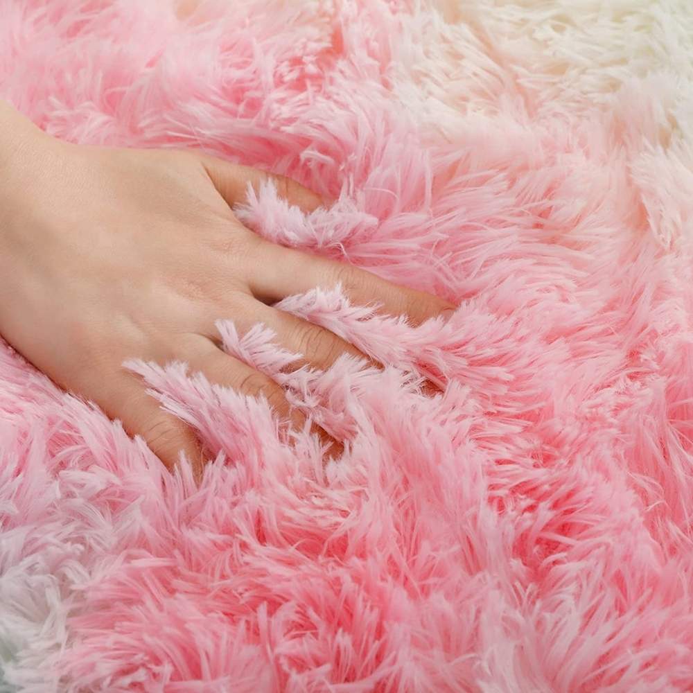 Fluffy Floor Rug: image 7