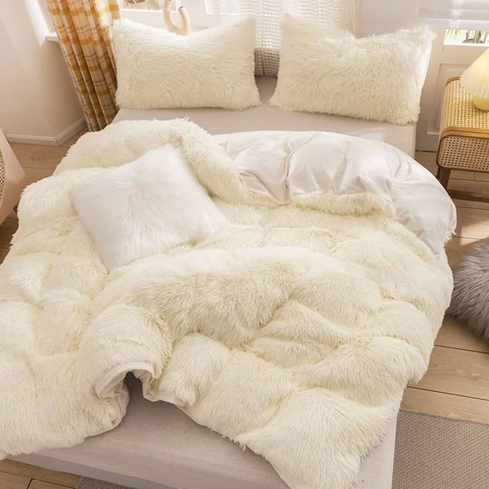 Luxury Plush Shaggy Bedding Set: image 3