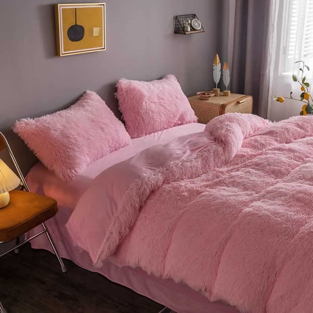 Luxury Plush Shaggy Bedding Set: image 8